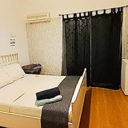 Phidias Apartman